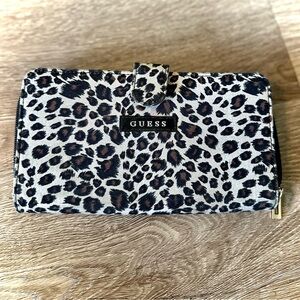 GUESS Leopard Print Wallet Zip Around Animal Print